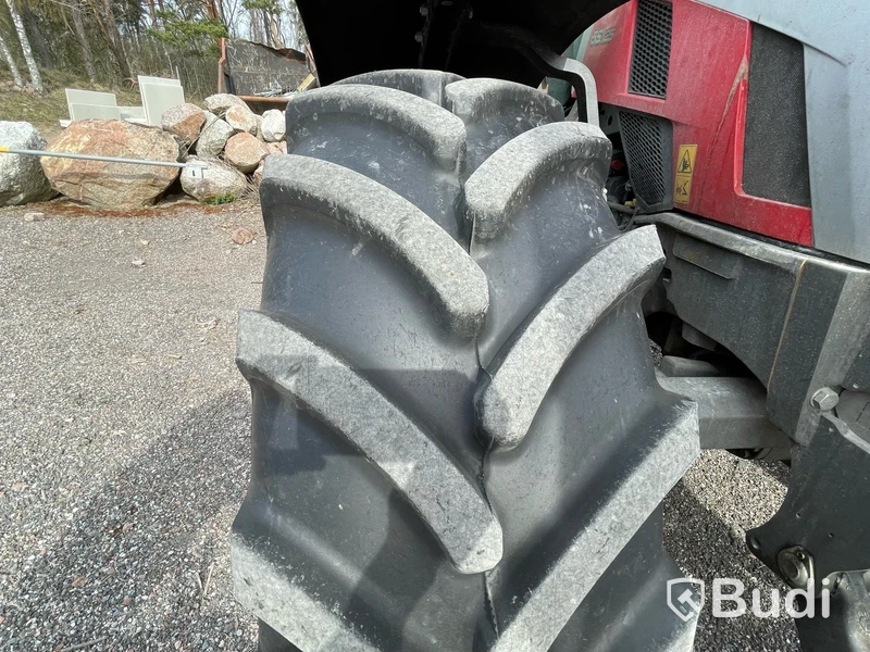 Traktor Massey Ferguson -2023 | Mf 5s.125 | Vikplog & Sandspridare