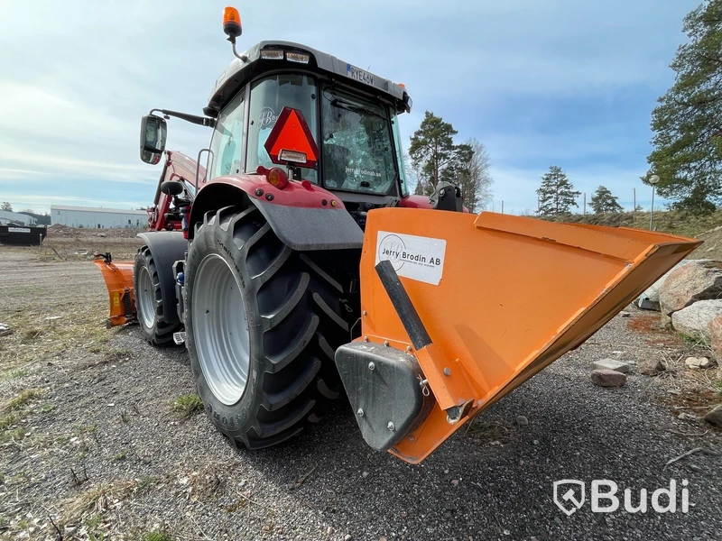 Traktor Massey Ferguson -2023 | Mf 5s.125 | Vikplog & Sandspridare