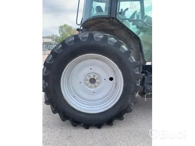Massey Ferguson MF5613 Dyna 4 med lastare -2014