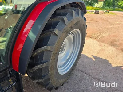 Massey Ferguson MF4708M | 2023 | 140 timmar