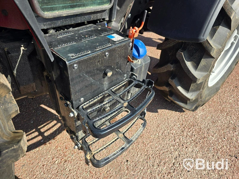 Massey Ferguson MF4708M | 2023 | 140 timmar