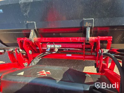 Massey Ferguson MF4708M | 2023 | 140 timmar