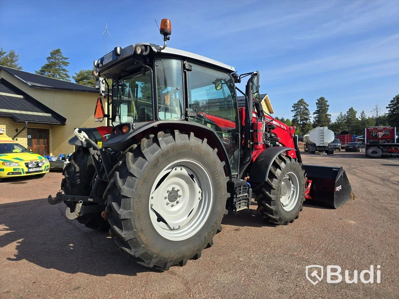 Massey Ferguson MF4708M | 2023 | 140 timmar