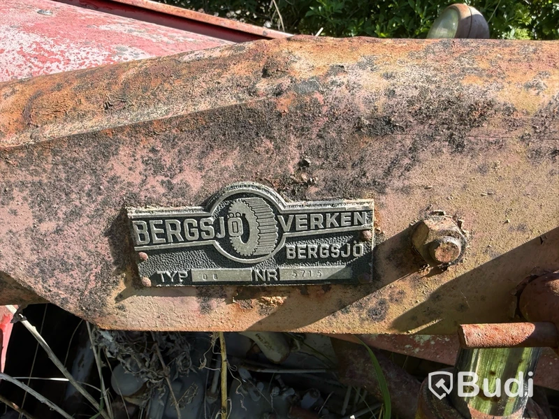 Massey Ferguson 35 med lastare -1964 (rep-objekt)