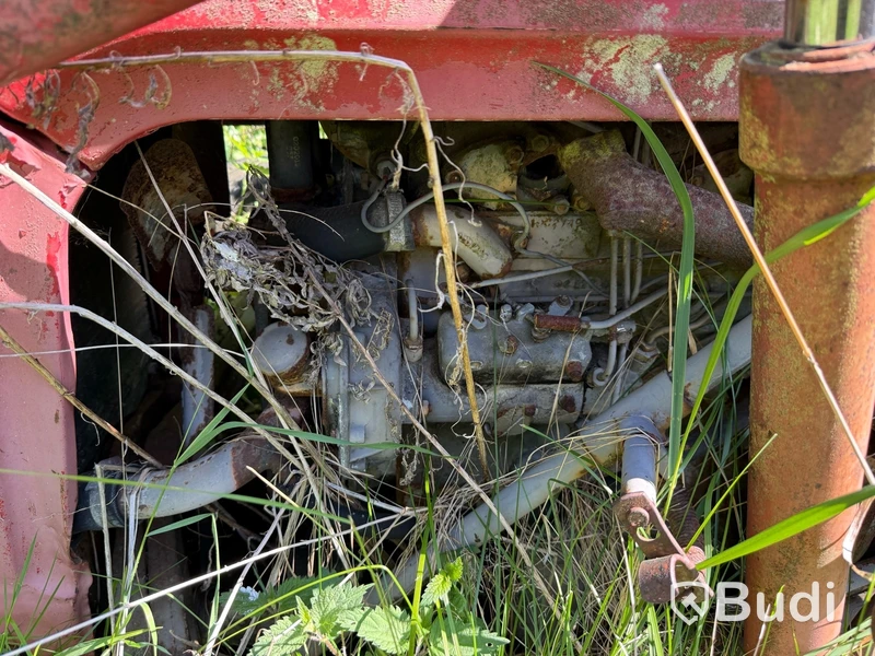 Massey Ferguson 35 med lastare -1964 (rep-objekt)