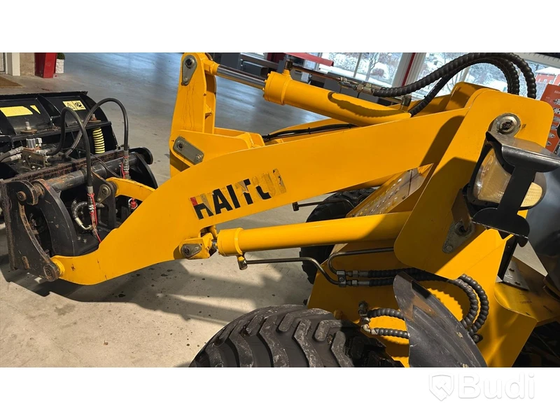 Wheel loader HAITU ZL918D with folding plow, bucket, lifting boom, forks, lowered 50 mm tow ball