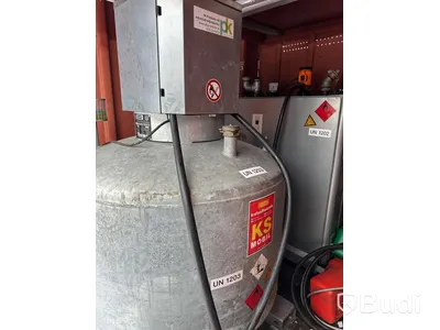 Containerised fuel station with 1,000 L petrol tank and 1,000 L diesel tank, approved tanks and venting