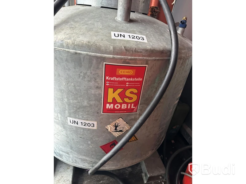 Containerised fuel station with 1,000 L petrol tank and 1,000 L diesel tank, approved tanks and venting