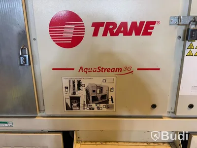 Trane CGAM 90 SE air-cooled chiller, approx. 311 kW, with pump & buffer tank