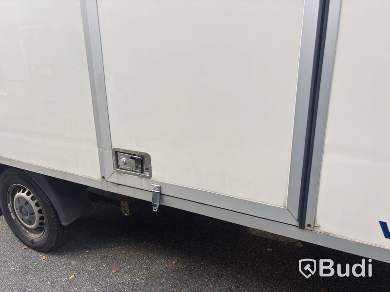 Transportbil Volkswagen Crafter, skåpbil, bakgavellyft