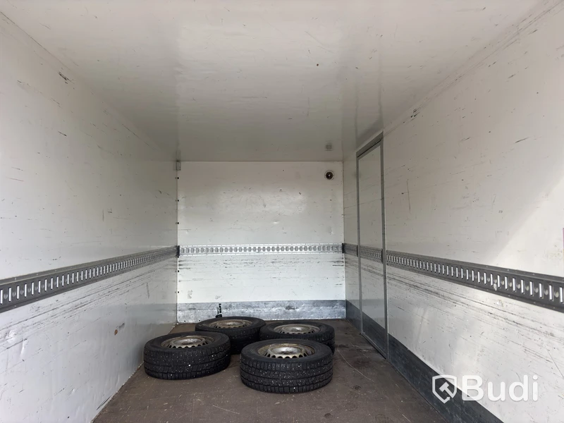 Transportbil Volkswagen Crafter, skåpbil, bakgavellyft
