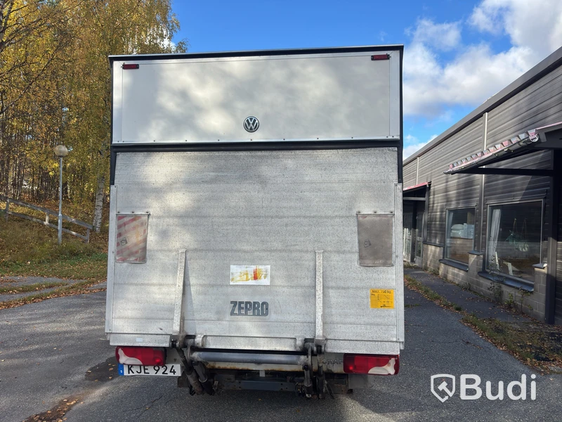 Transportbil Volkswagen Crafter, skåpbil, bakgavellyft