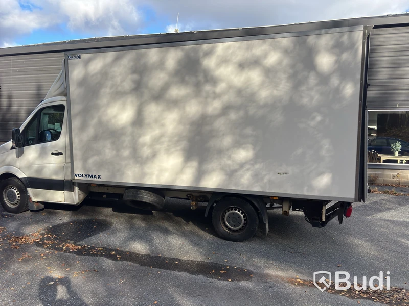 Transportbil Volkswagen Crafter, skåpbil, bakgavellyft