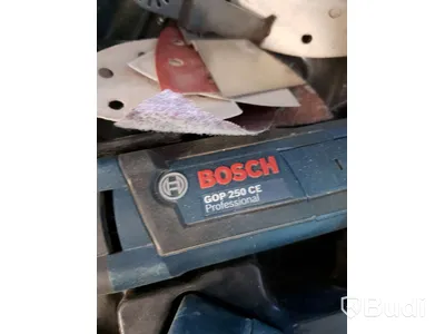 Bosch Professional GOP 250 CE med låda