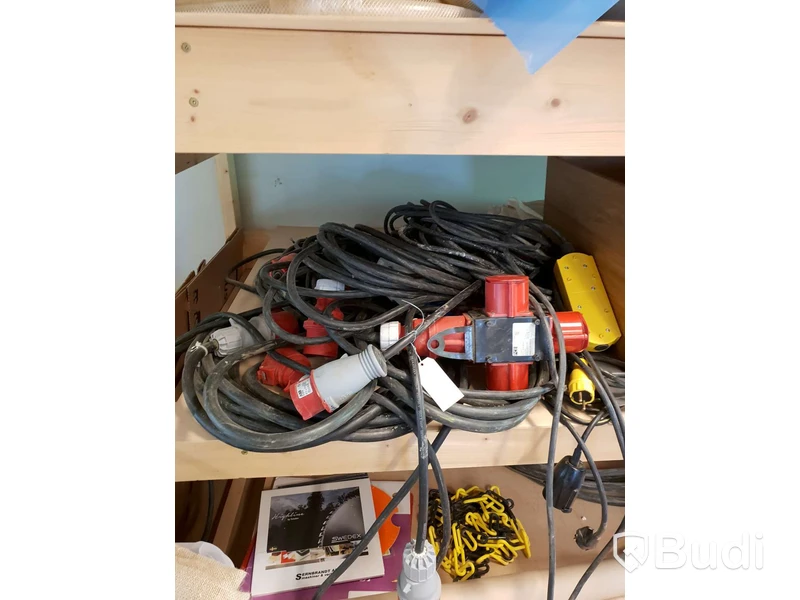 Parti med med byggskarvsladd 16 samt 32A