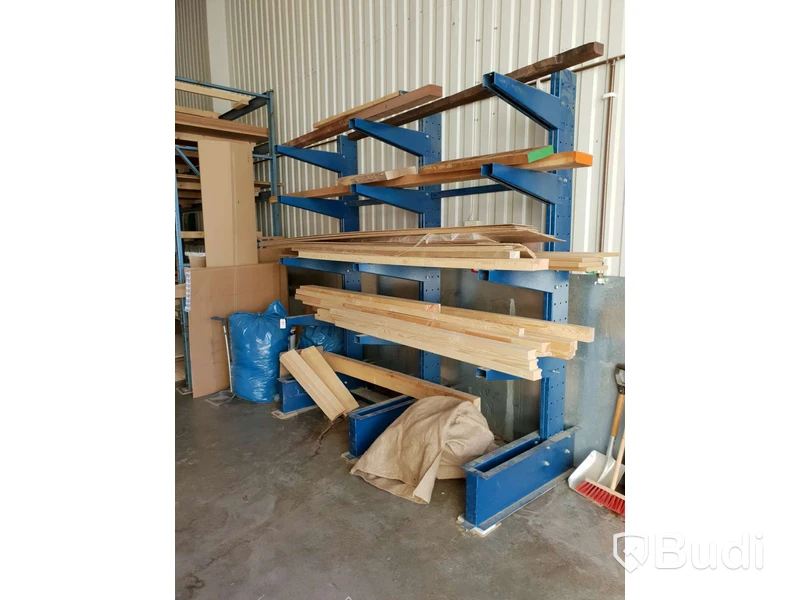 Materialställning B2300 x H2300 x D800mm mtrl. Ingår ej.