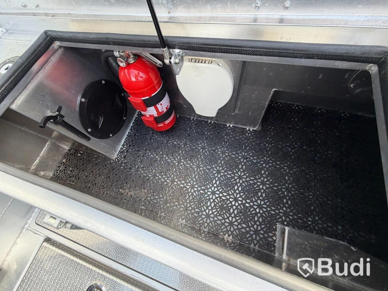 Anytec 868 CAB, 2024 – 2 × Mercury Verado V400 V10 – Used only as a demo