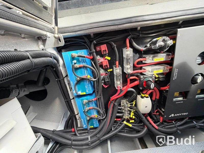 Anytec 868 CAB, 2024 – 2 × Mercury Verado V400 V10 – Used only as a demo