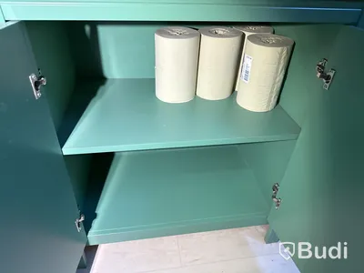Matbord, stolar, tv m.m.