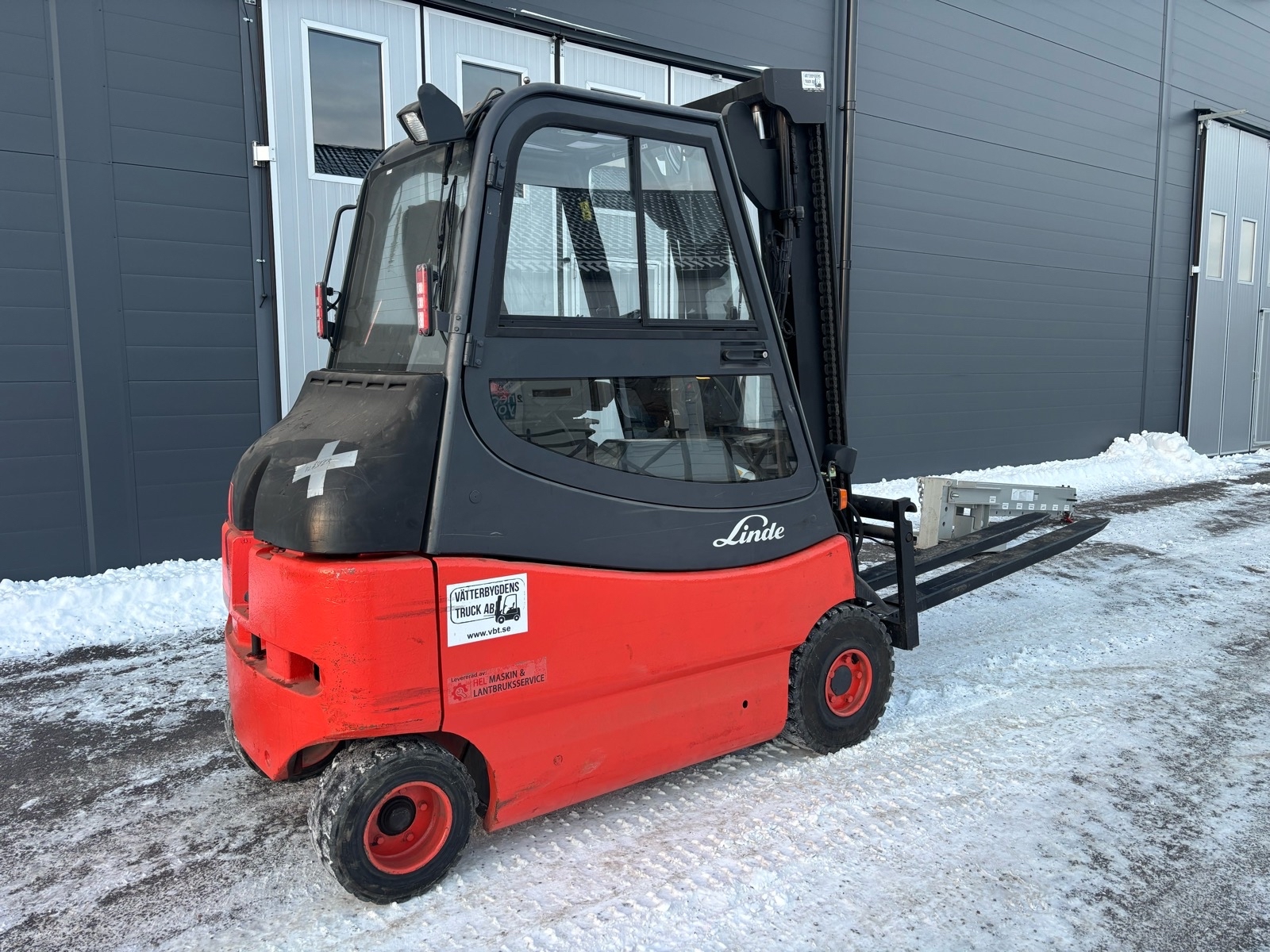 Gaffeltruck Linde  E25S 2011 med långgafflar