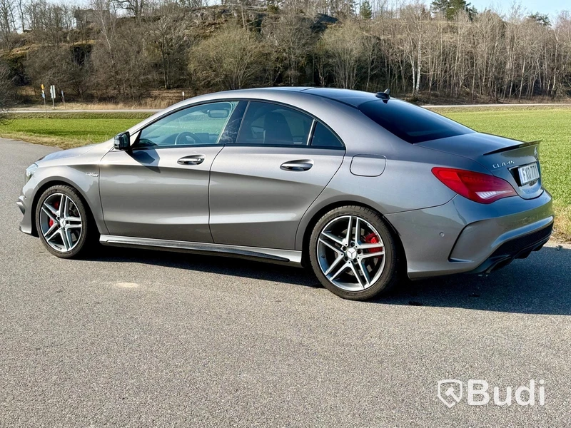 Mercedes-Benz CLA 45 AMG 4MATIC -2015 | 10 300 mil