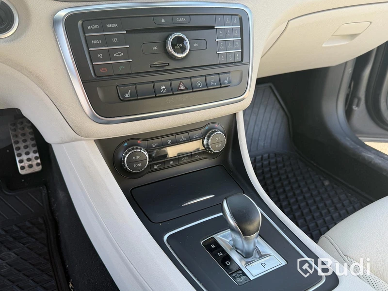 Mercedes-Benz CLA 45 AMG 4MATIC -2015 | 10 300 mil
