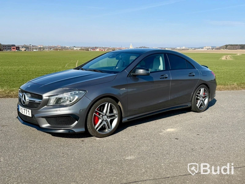 Mercedes-Benz CLA 45 AMG 4MATIC -2015 | 10 300 mil