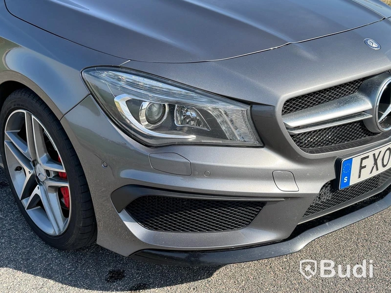Mercedes-Benz CLA 45 AMG 4MATIC -2015 | 10 300 mil