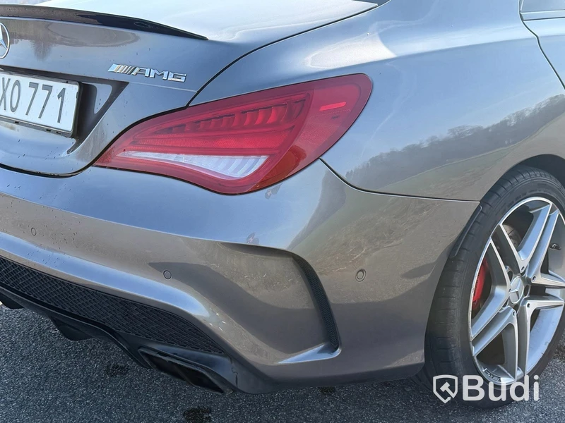 Mercedes-Benz CLA 45 AMG 4MATIC -2015 | 10 300 mil