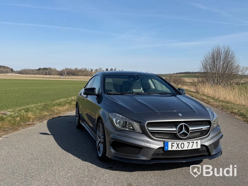 Mercedes-Benz CLA 45 AMG 4MATIC -2015 | 10 300 mil