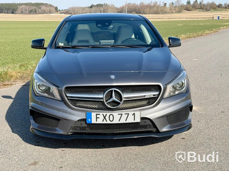 Mercedes-Benz CLA 45 AMG 4MATIC -2015 | 10 300 mil