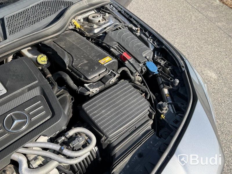 Mercedes-Benz CLA 45 AMG 4MATIC -2015 | 10 300 mil
