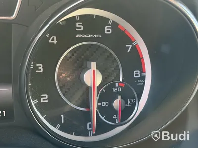 Mercedes-Benz CLA 45 AMG 4MATIC -2015 | 10 300 mil