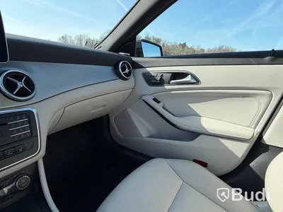 Mercedes-Benz CLA 45 AMG 4MATIC -2015 | 10 300 mil