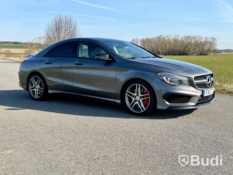 Mercedes-Benz CLA 45 AMG 4MATIC -2015 | 10 300 mil