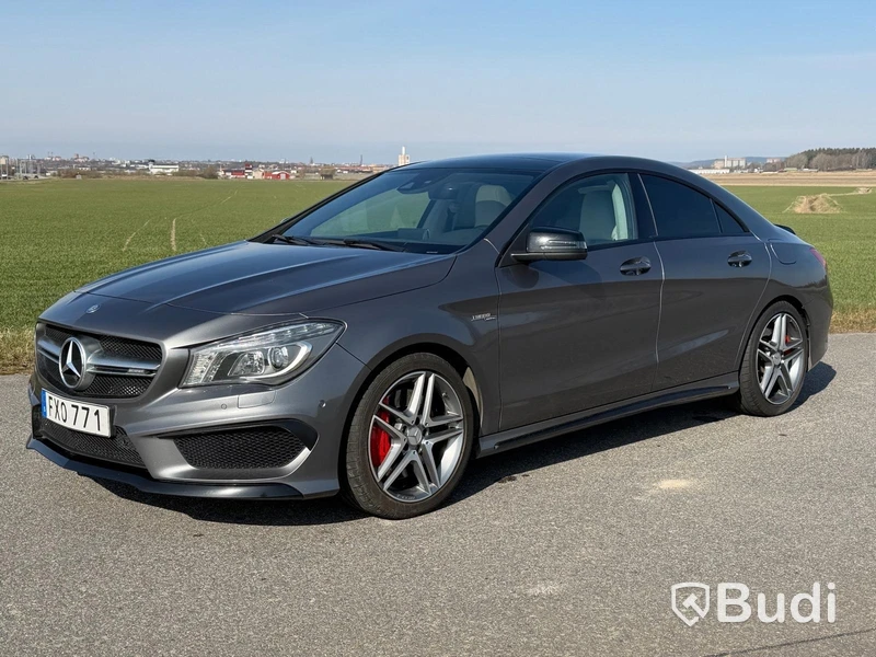 Mercedes-Benz CLA 45 AMG 4MATIC -2015 | 10 300 mil