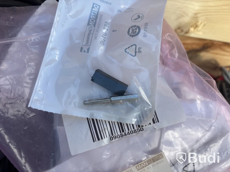 Pall med diverse labb-kabel , termoelement med mera
