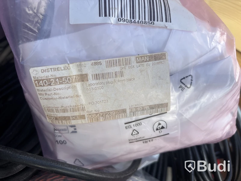 Pall med diverse labb-kabel , termoelement med mera