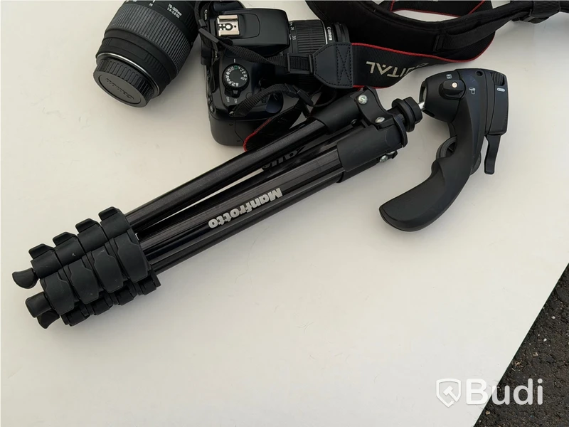 Systemkamera, Canon EOS 1100D med två objektiv, stativ och väska