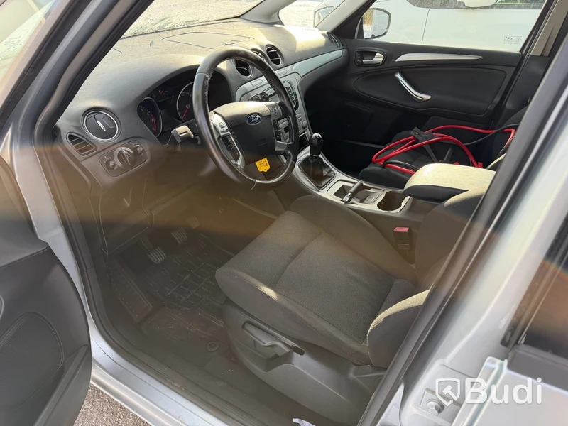 Ford S-Max 2.0 Manuell, 145hk - 2008 - reparations/ reservdelsobjekt