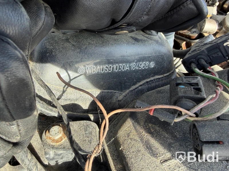 BMW 320i Touring Manuell, 170hk - 2010 - reparations/ reservdelsobjekt