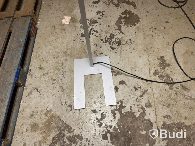 Luxo LED Floor Lamp