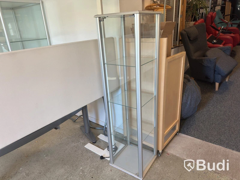 Glass display cabinet, aluminium frame