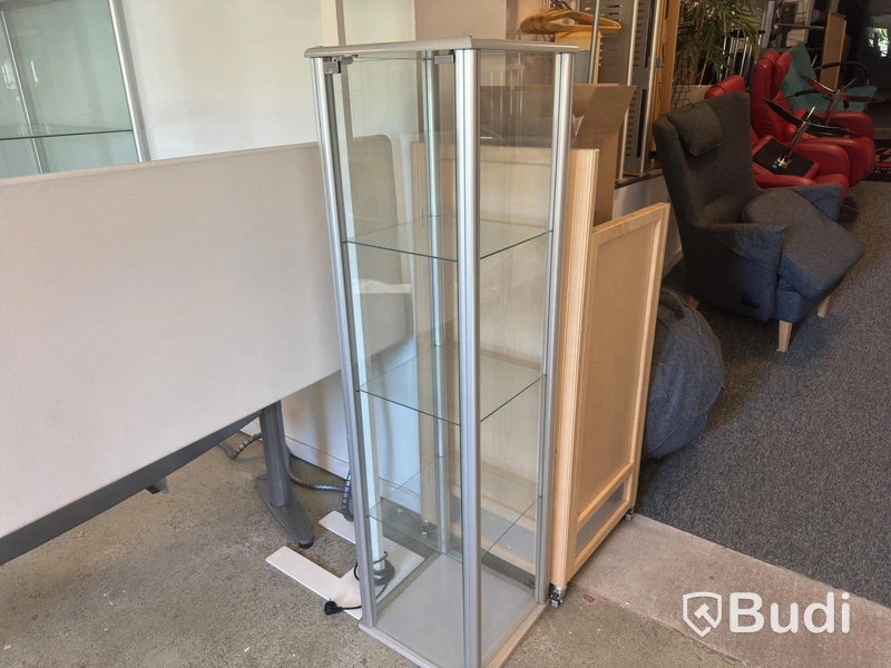 Glass display cabinet, aluminium frame