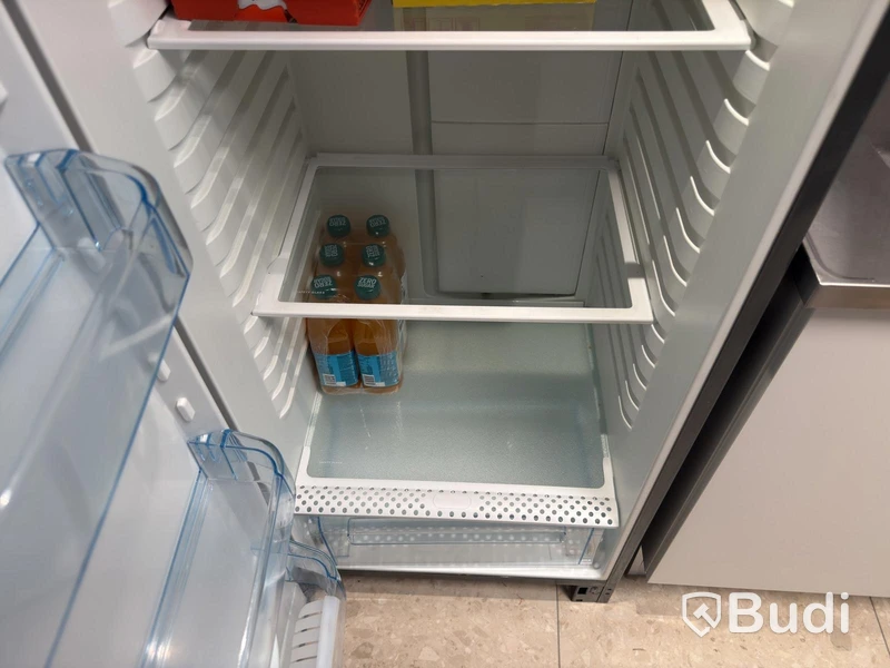 Electrolux ERE38403X Refrigerator