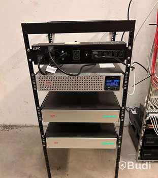 UPS - Schneider APS 2200 VA inkl rack