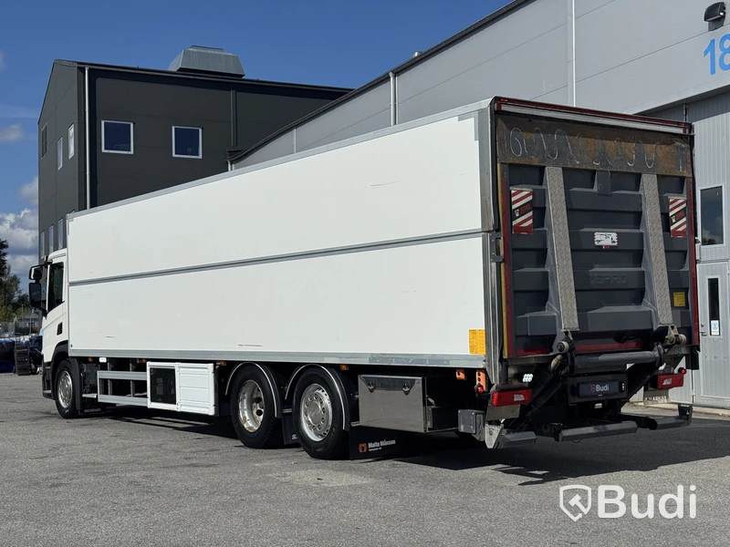 Refrigerated truck Scania P370 6x2-4 12.7 -2021 | Carrier | Height-adjustable