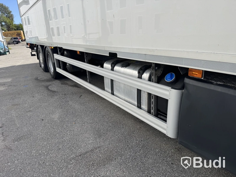 Refrigerated truck Scania P370 6x2-4 12.7 -2021 | Carrier | Height-adjustable