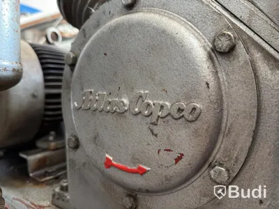 Atlas Copco industrikompressor på trycktank