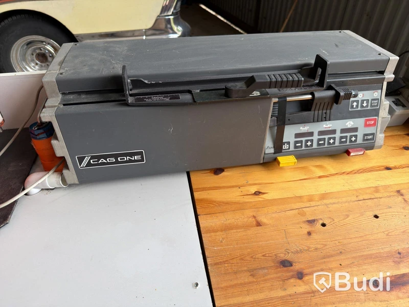 Skate sharpening machine CAG One/Speed One, with workbench and vacuum extractor